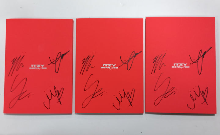 ITZY "BORN TO BE" - Hand Autographed(Signed) Promo Album [24.1.18] - HALLYUSUPERSTORE