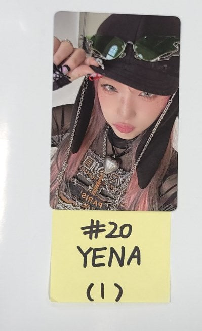 YENA "Good Morning" - Official Photocard [24.1.18] - HALLYUSUPERSTORE