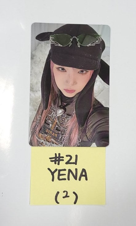 YENA "Good Morning" - Official Photocard [24.1.18] - HALLYUSUPERSTORE