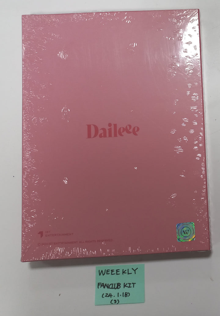 Weeekly OFFICIAL FANCLUB 1st Daileee - Official Fan Club Kit [24.1.18] - HALLYUSUPERSTORE