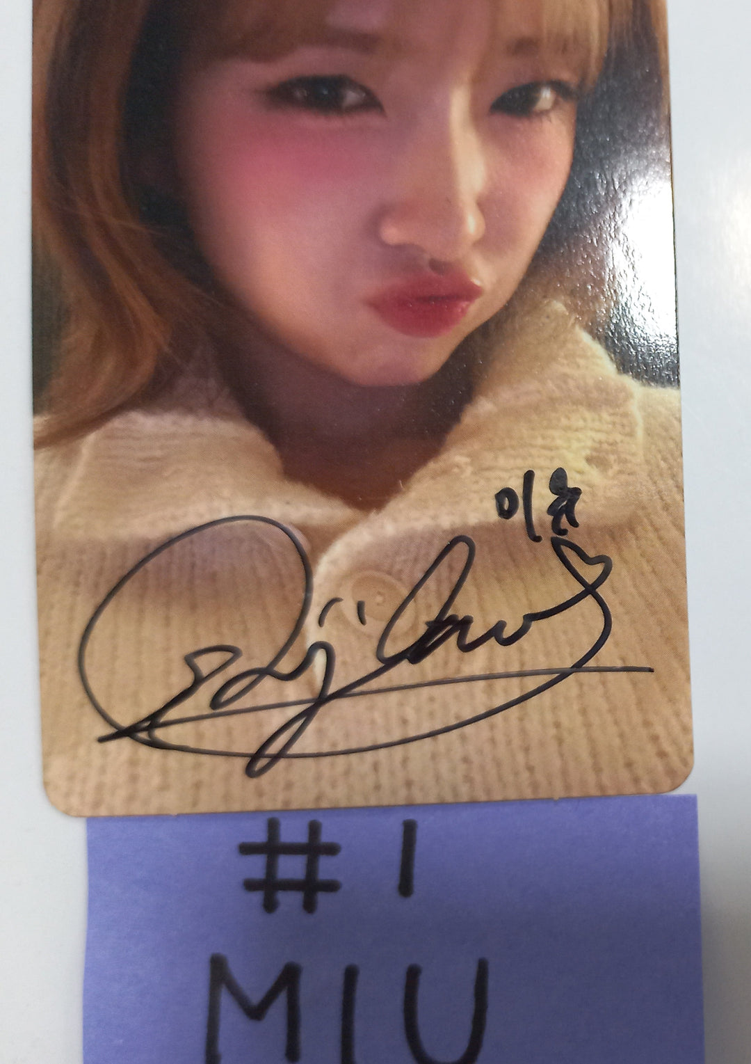 LIMELIGHT "Last Dance" - Hand Autographed(Signed) Photocard [Nemo Ver.] [24.1.22] - HALLYUSUPERSTORE