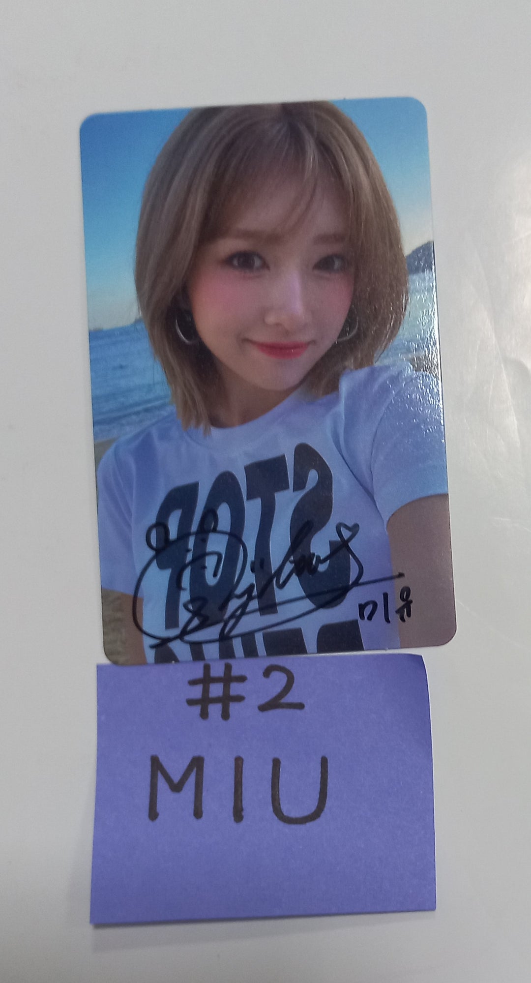 LIMELIGHT "Last Dance" - Hand Autographed(Signed) Photocard [Nemo Ver.] [24.1.22] - HALLYUSUPERSTORE