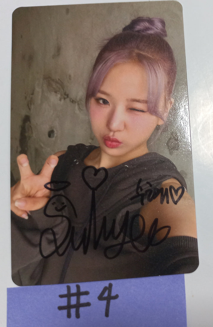 LIMELIGHT "Last Dance" - Hand Autographed(Signed) Photocard [Nemo Ver.] [24.1.22] - HALLYUSUPERSTORE