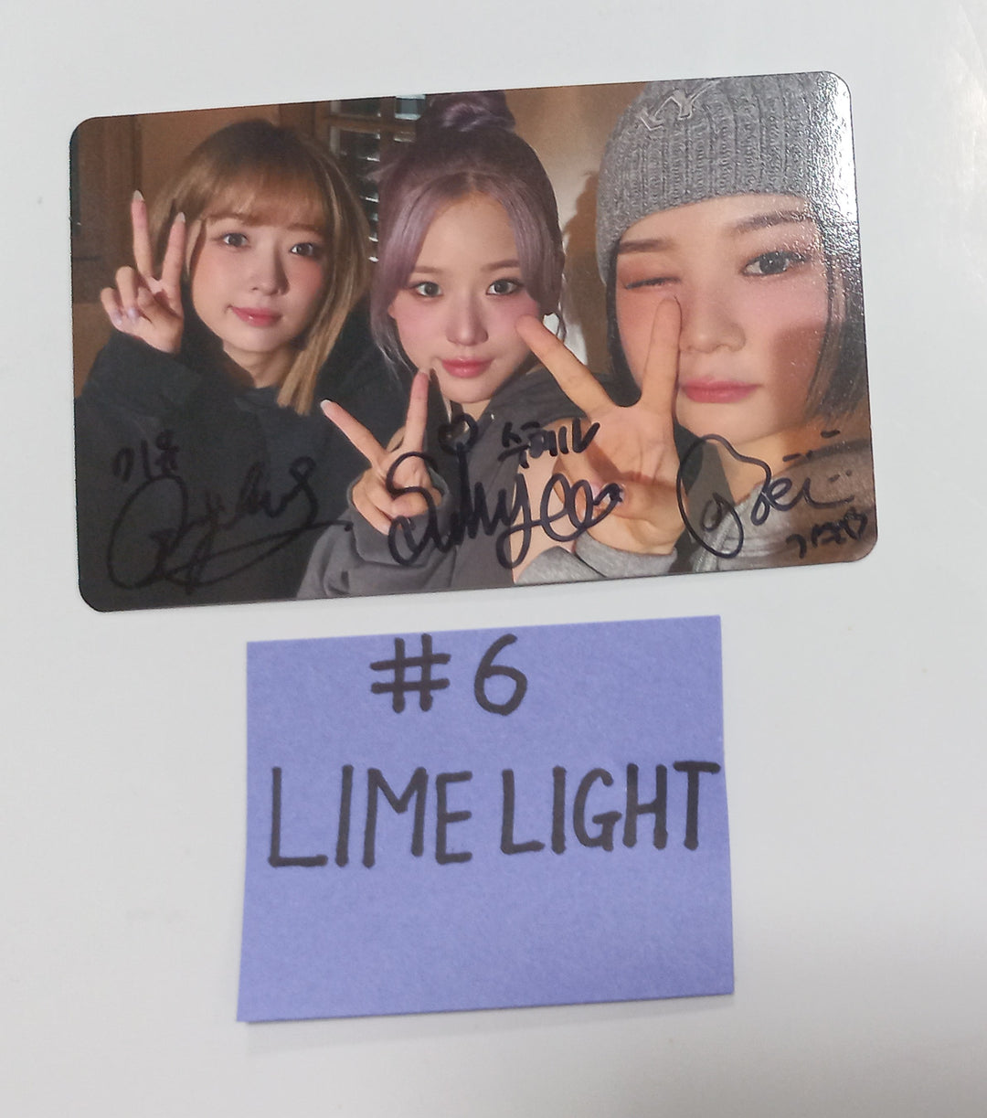 LIMELIGHT "Last Dance" - Hand Autographed(Signed) Photocard [Nemo Ver.] [24.1.22] - HALLYUSUPERSTORE