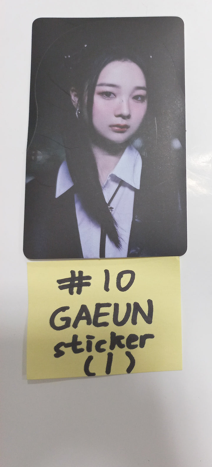 LIMELIGHT "Last Dance" - Official Photocard, Sticker [Nemo Ver.] [24.1.22] - HALLYUSUPERSTORE