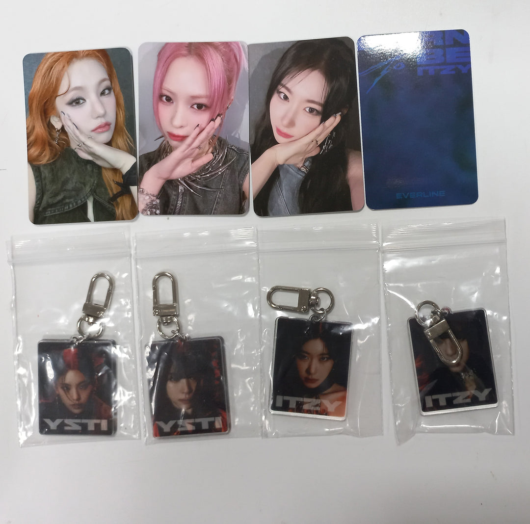 ITZY "BORN TO BE" - Everline Lucky Draw Event Photocard, Keyring [24.1.24] - HALLYUSUPERSTORE