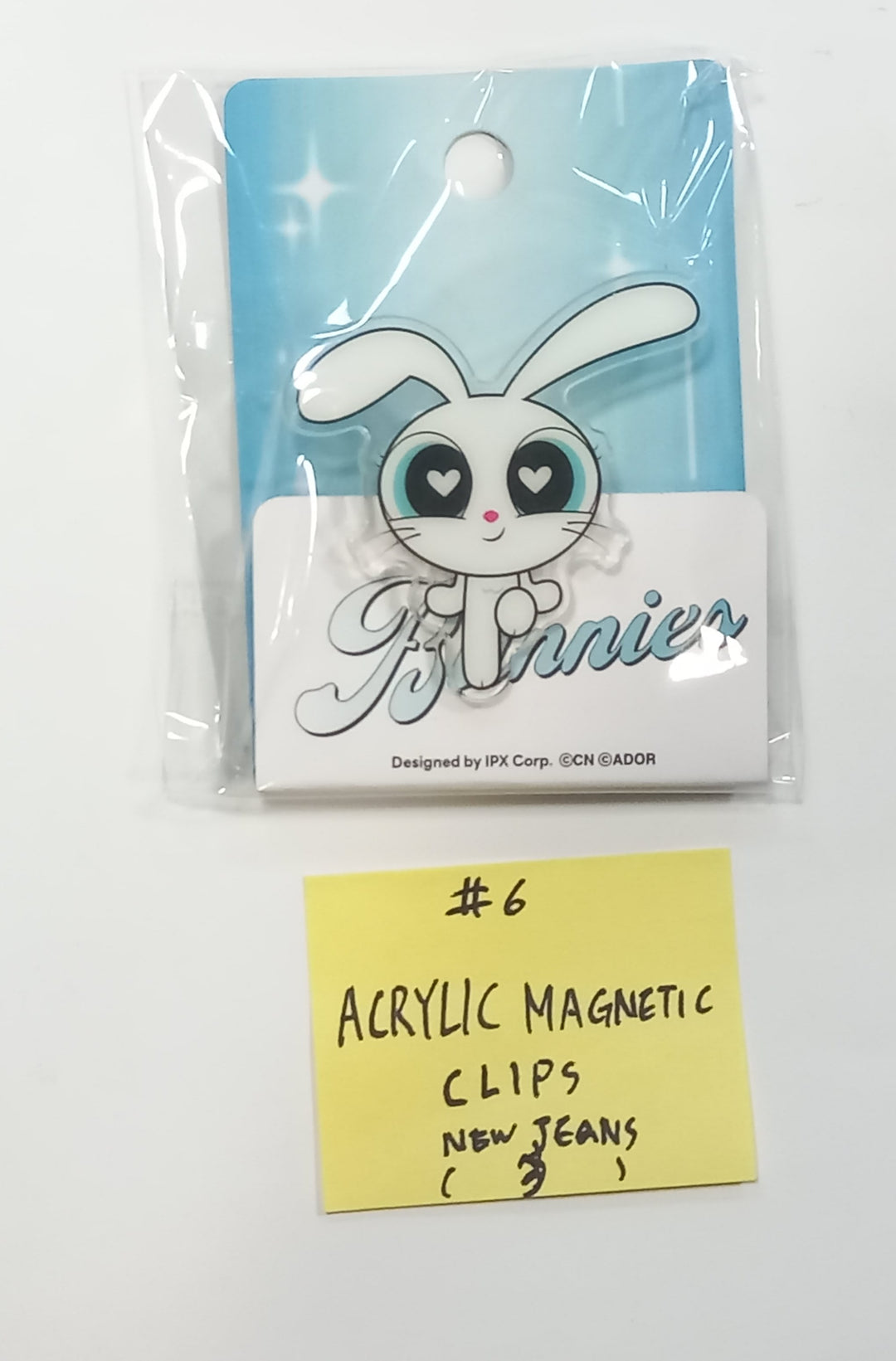 New Jeans - New Jeans x Line Friends Pop-Up Store Official MD [Acrylic Magnetic, Pin Badge, Photo Holder Keyring, Mouse Pad, Plastic File] [24.1.24] - HALLYUSUPERSTORE