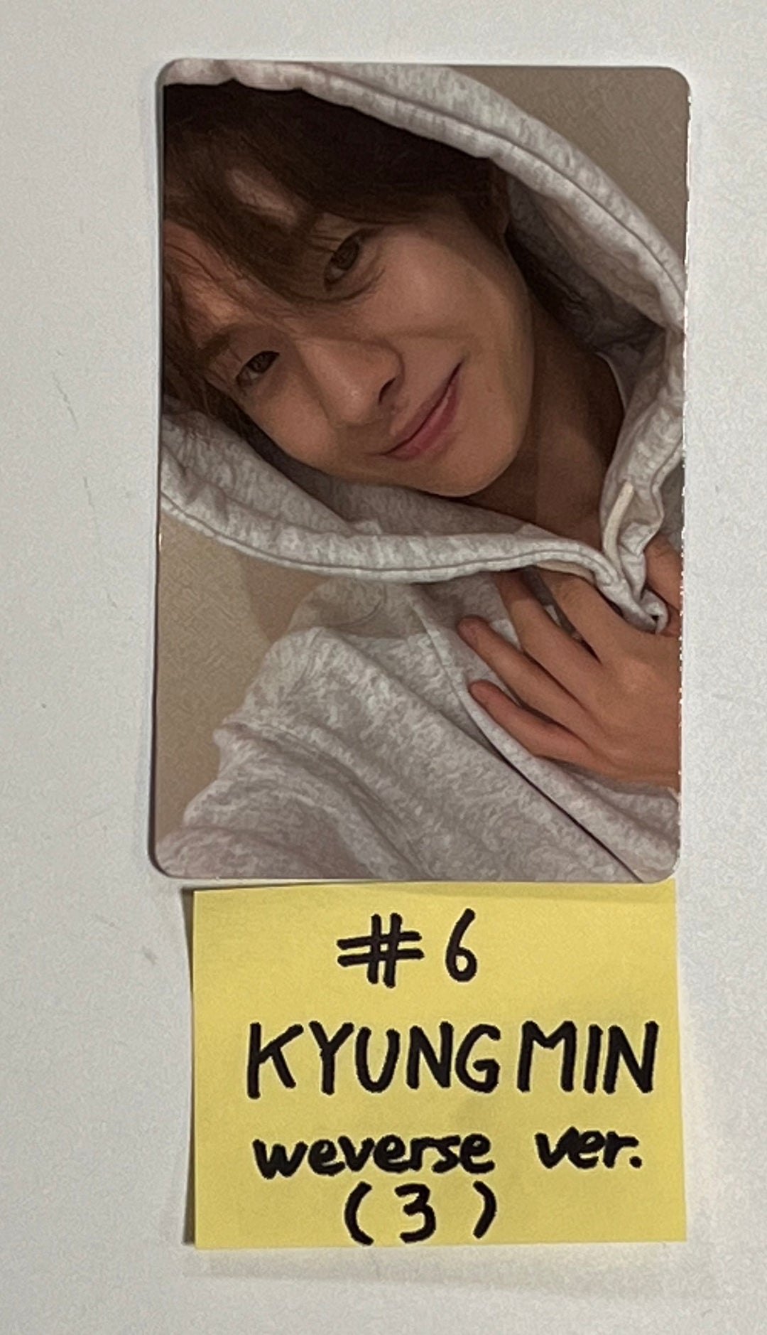 TWS 1st Mini "Sparkling Blue" - Official Photocard [Weverse Ver.] [24.1.24] - HALLYUSUPERSTORE