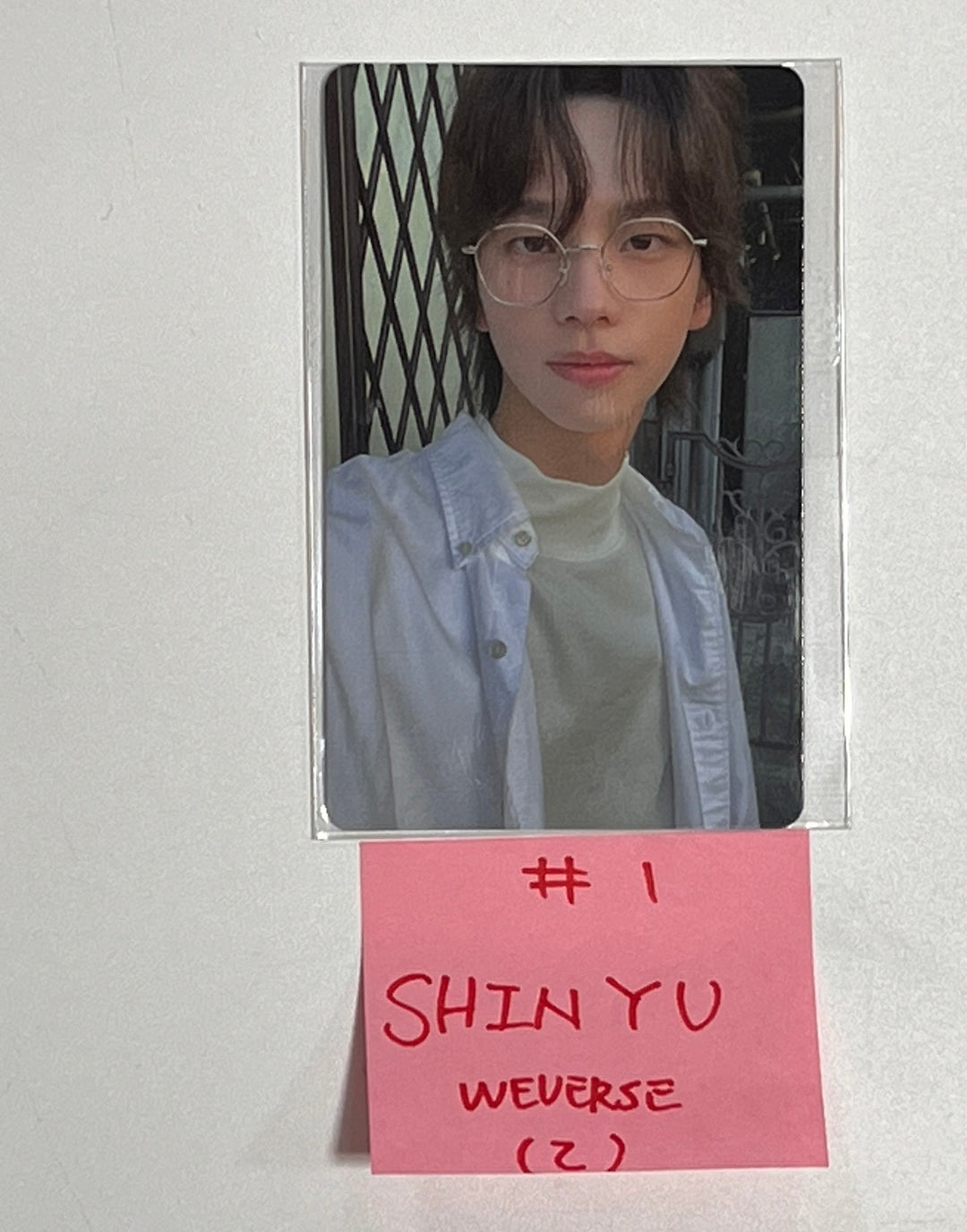 TWS 1st Mini "Sparkling Blue" - Weverse Shop Pre-Order Benefit Photocard [24.1.24] - HALLYUSUPERSTORE