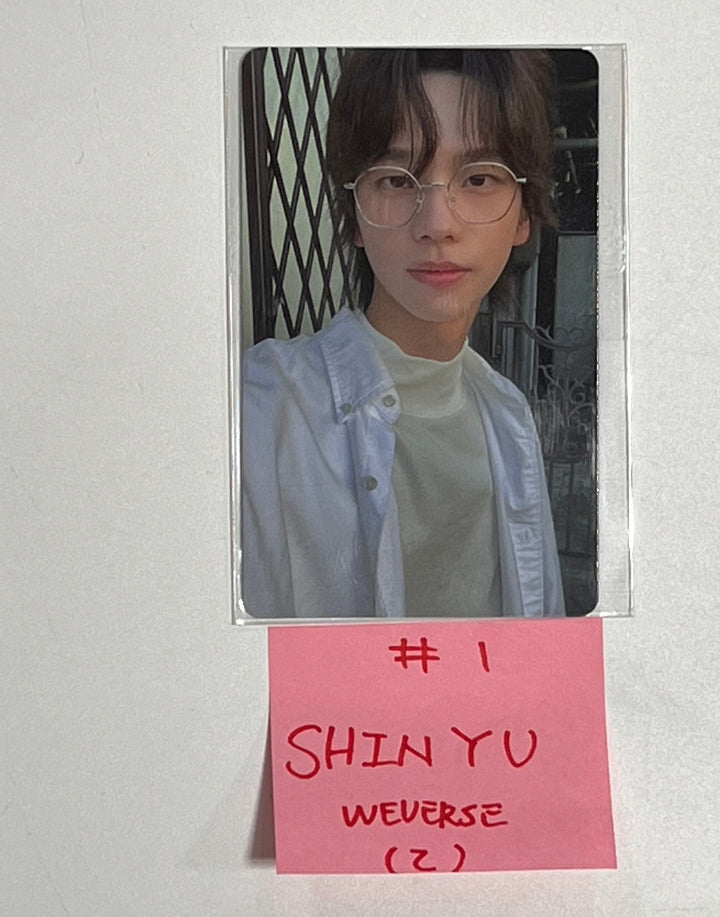 TWS 1st Mini "Sparkling Blue" - Weverse Shop Pre-Order Benefit Photocard [24.1.24] - HALLYUSUPERSTORE