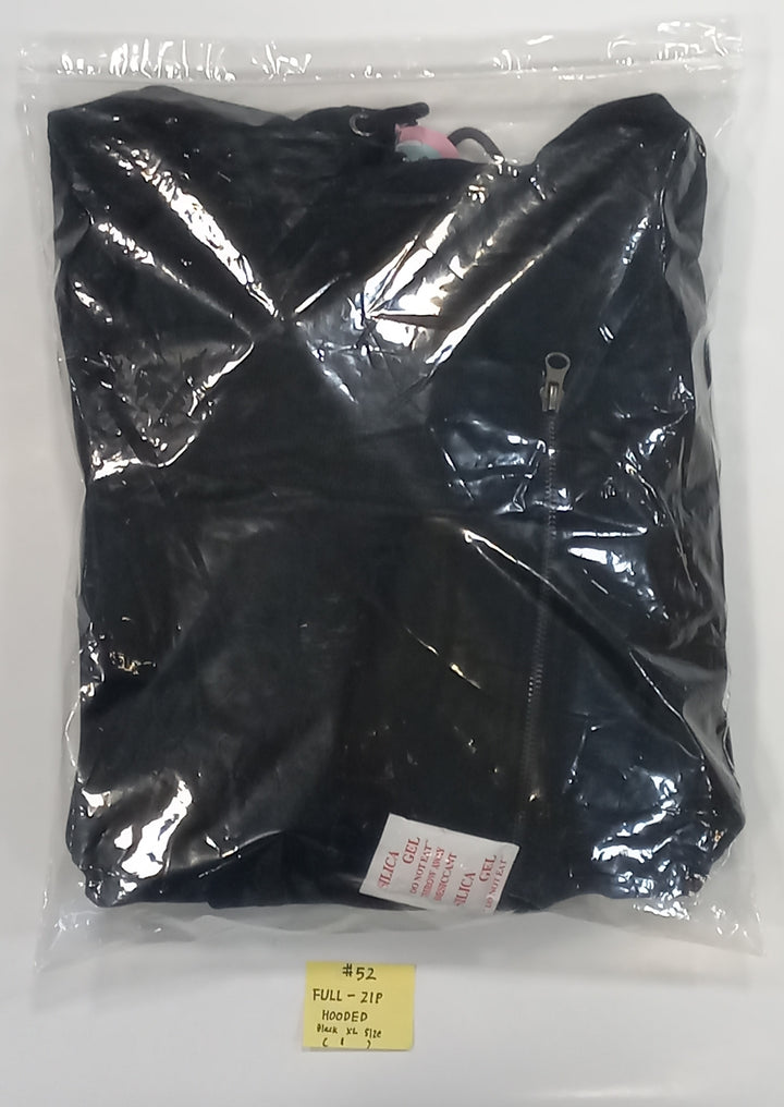 New Jeans - New Jeans x Line Friends Pop-Up Store Official MD [string pouch, Bag Charm, Sweat Shirt, Doll, Eco Bag, Full-Zip, Blanket, Cushion] [24.1.24] - HALLYUSUPERSTORE