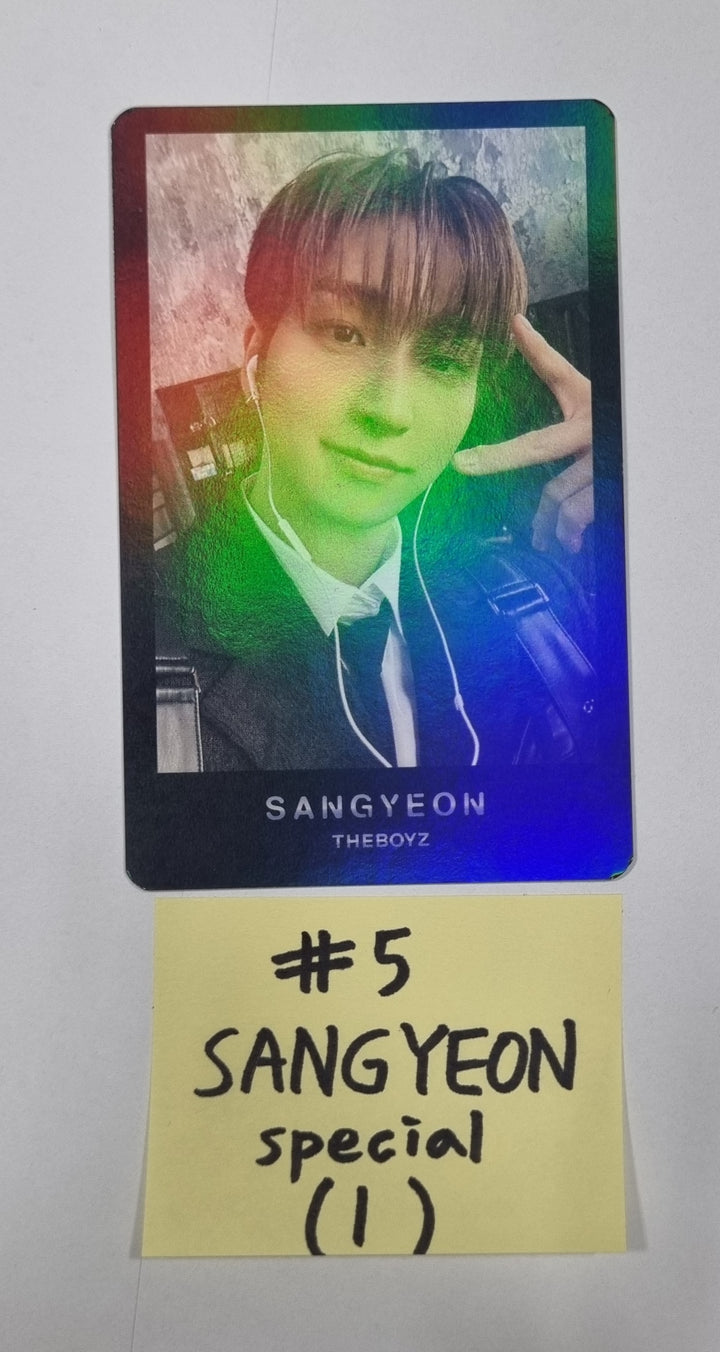 THE BOYZ "WORLD TOUR : ZENERATION ENCORE" - Official Trading Photocard (1) [24.1.25] - HALLYUSUPERSTORE