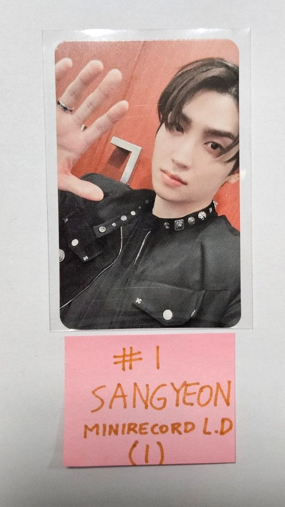 The Boyz "Phantasy : Pt.2 Sixth Sense" - Minirecord Lucky Draw Event Photocard [Platform Ver.] [24.1.26] - HALLYUSUPERSTORE