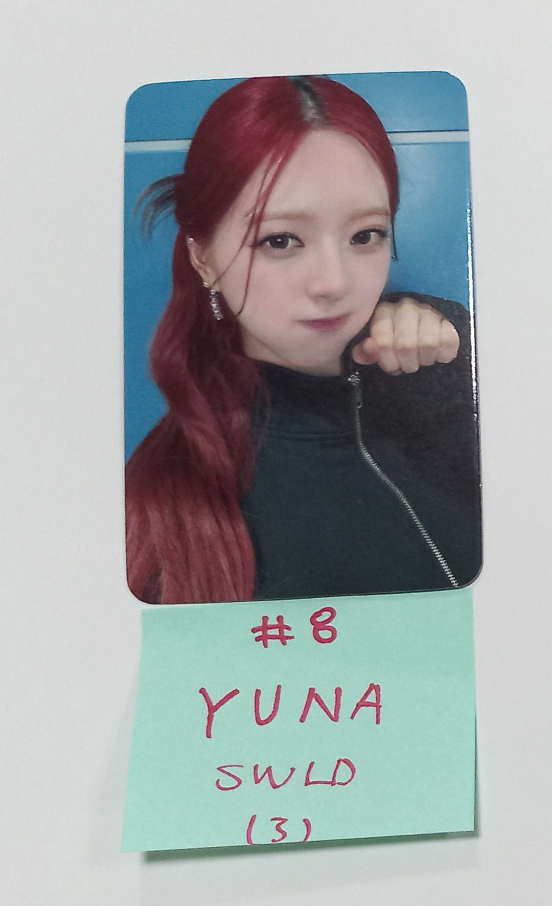 ITZY "BORN TO BE" - Soundwave Lucky Draw Event Photocard [24.1.29] - HALLYUSUPERSTORE