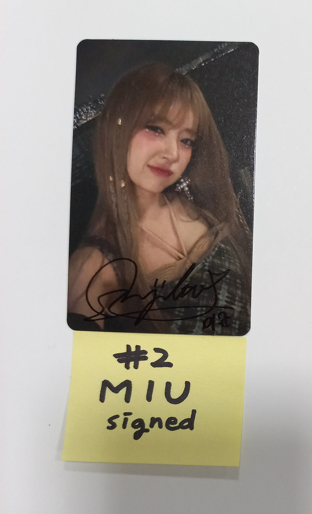LIMELIGHT "Last Dance" - Hand Autographed(Signed) Photocard [Nemo Ver.] [24.1.29] - HALLYUSUPERSTORE