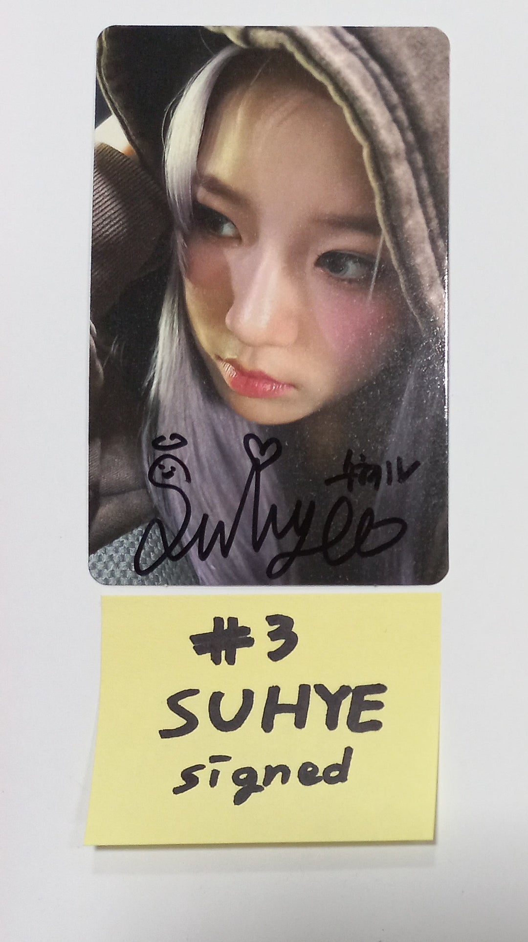 LIMELIGHT "Last Dance" - Hand Autographed(Signed) Photocard [Nemo Ver.] [24.1.29] - HALLYUSUPERSTORE