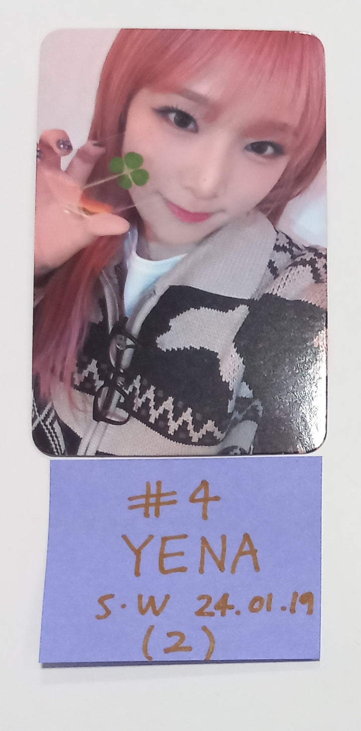 YENA "Good Morning" - Soundwave Fansign Event Photocard [24.1.30] - HALLYUSUPERSTORE