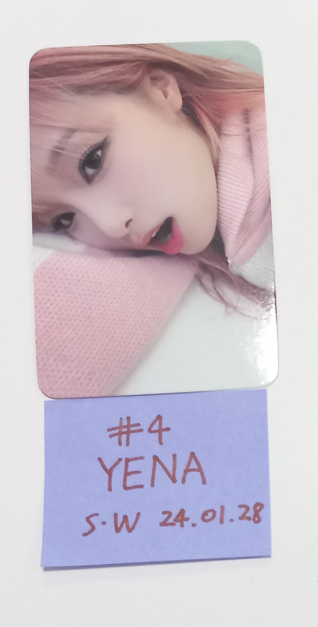 YENA "Good Morning" - Soundwave Fansign Event Photocard Round 2 [24.1.30] - HALLYUSUPERSTORE