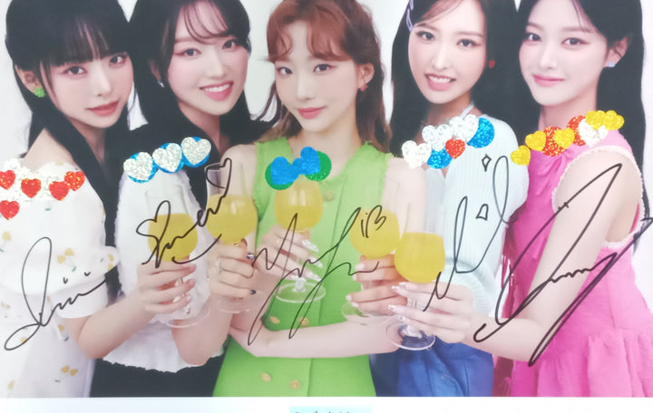 Loossemble "Loossemble" - Hand Autographed(Signed) Poster [24.1.31] - HALLYUSUPERSTORE