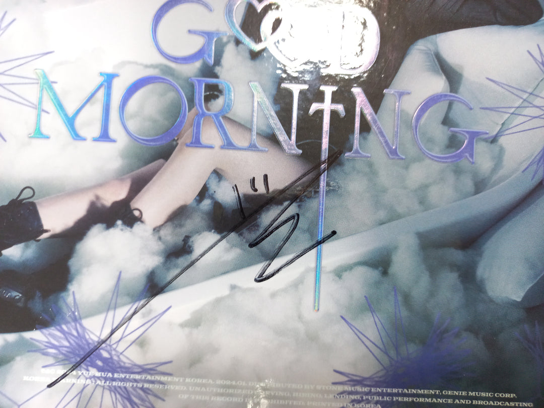 Yena "Good Morning" 3rd Mini - Hand Autographed(Signed) Album [24.2.2] - HALLYUSUPERSTORE