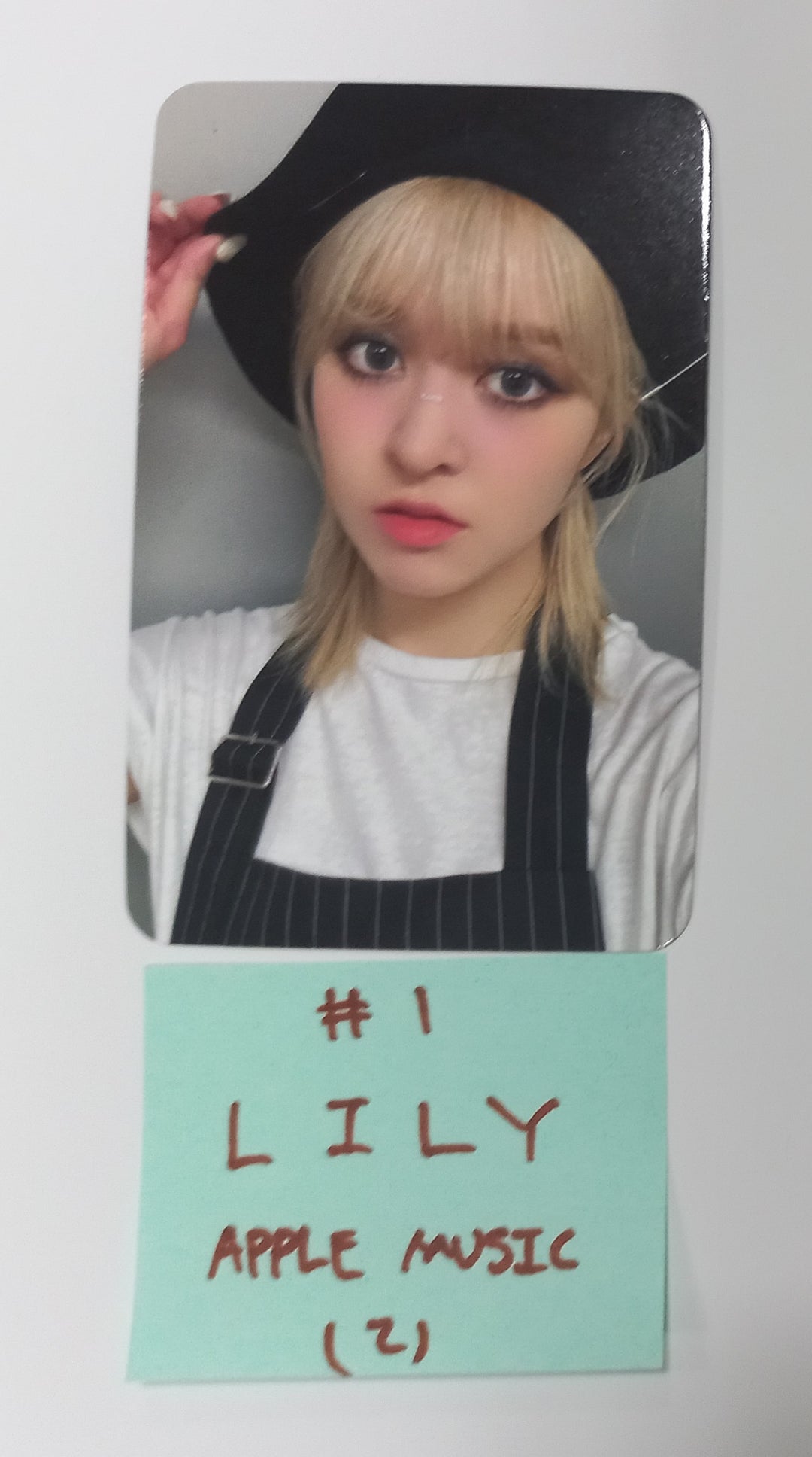 NMIXX "Fe3O4: BREAK" - Apple Music Fansign Event Photocard Round 2 [24.2.5] - HALLYUSUPERSTORE