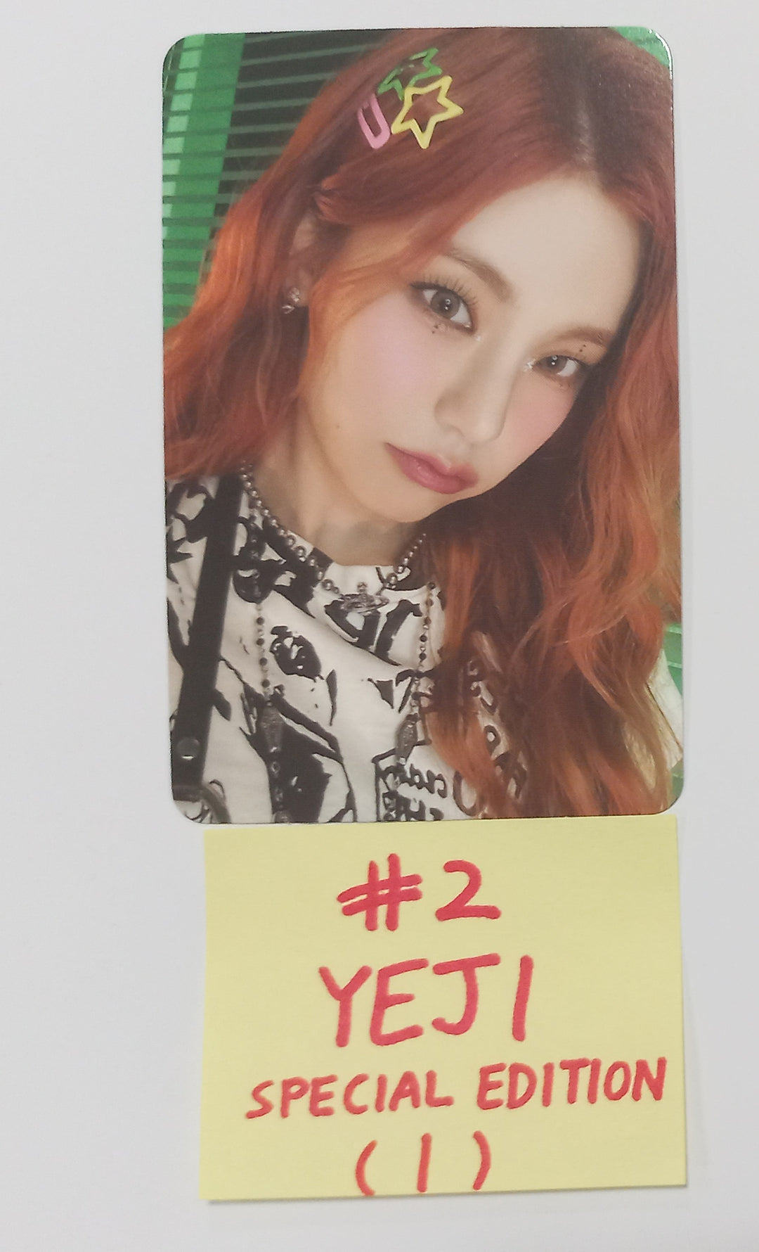 ITZY "BORN TO BE" - Official Photocard [Special Edition] [25.2.5] - HALLYUSUPERSTORE