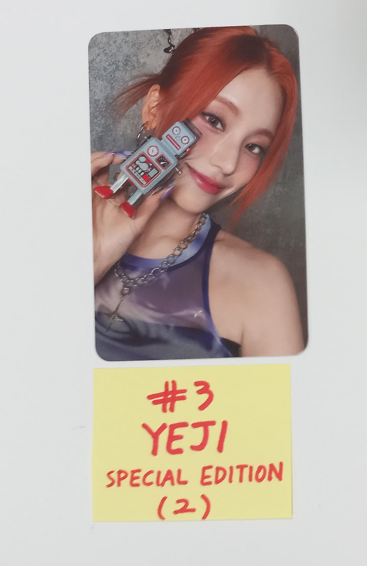 ITZY "BORN TO BE" - Official Photocard [Special Edition] [25.2.5] - HALLYUSUPERSTORE