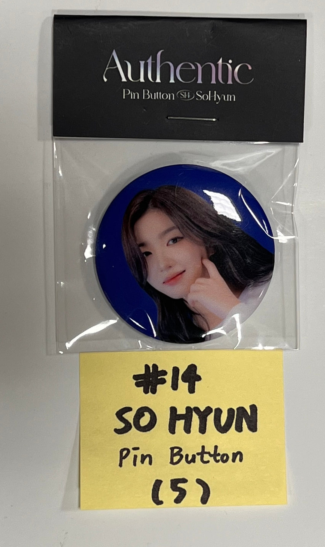 TripleS - 1st World Tour "Authentic" Love Evolution in Seoul Official MD (Light Stick, Slogan, Sleeve T-Shirt, Pin Button, Poster Set, Label Keyring, Shopper Bag) [24.2.5] - HALLYUSUPERSTORE