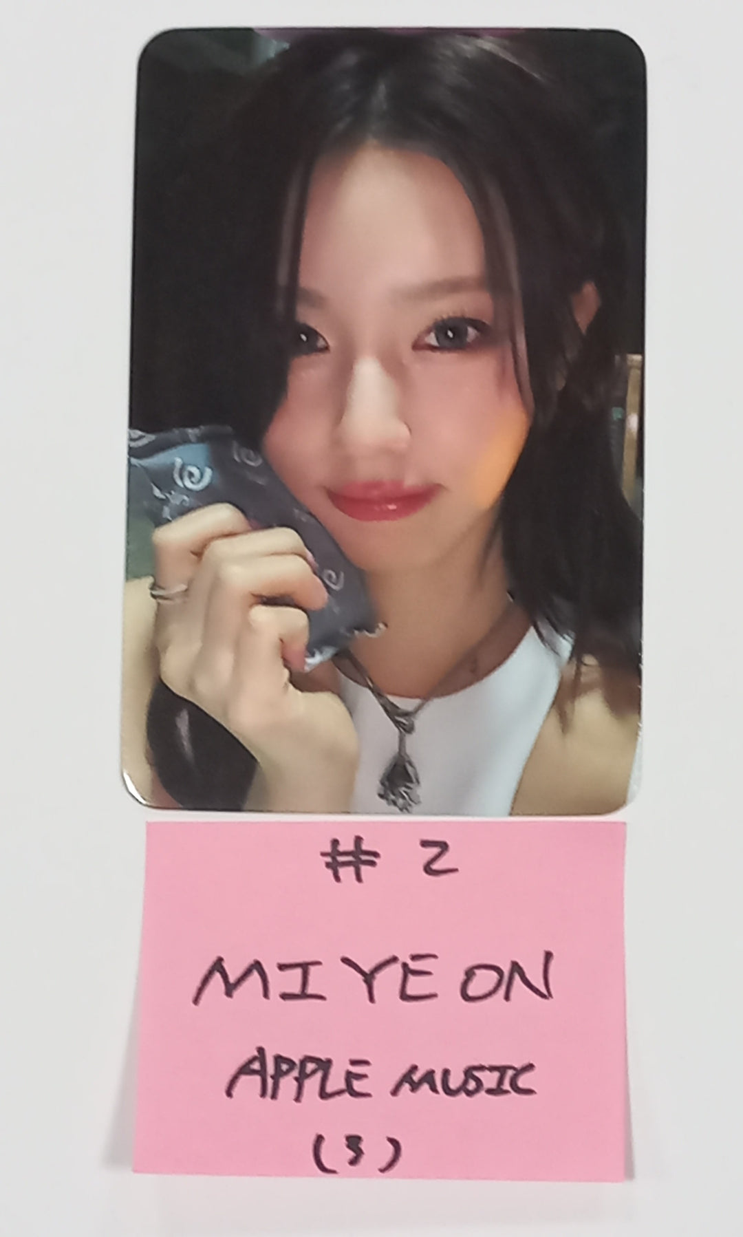 (g) I-DLE "2" 2nd Full Album - Apple Music Fansign Event Photocard [24.2.7] - HALLYUSUPERSTORE