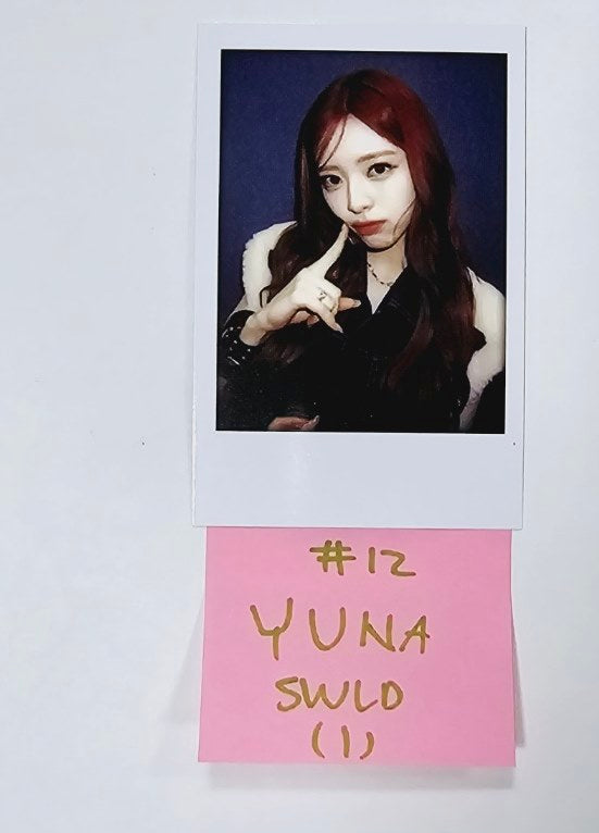ITZY "BORN TO BE" - Soundwave Luckydraw Event Photocard [24.2.7] - HALLYUSUPERSTORE