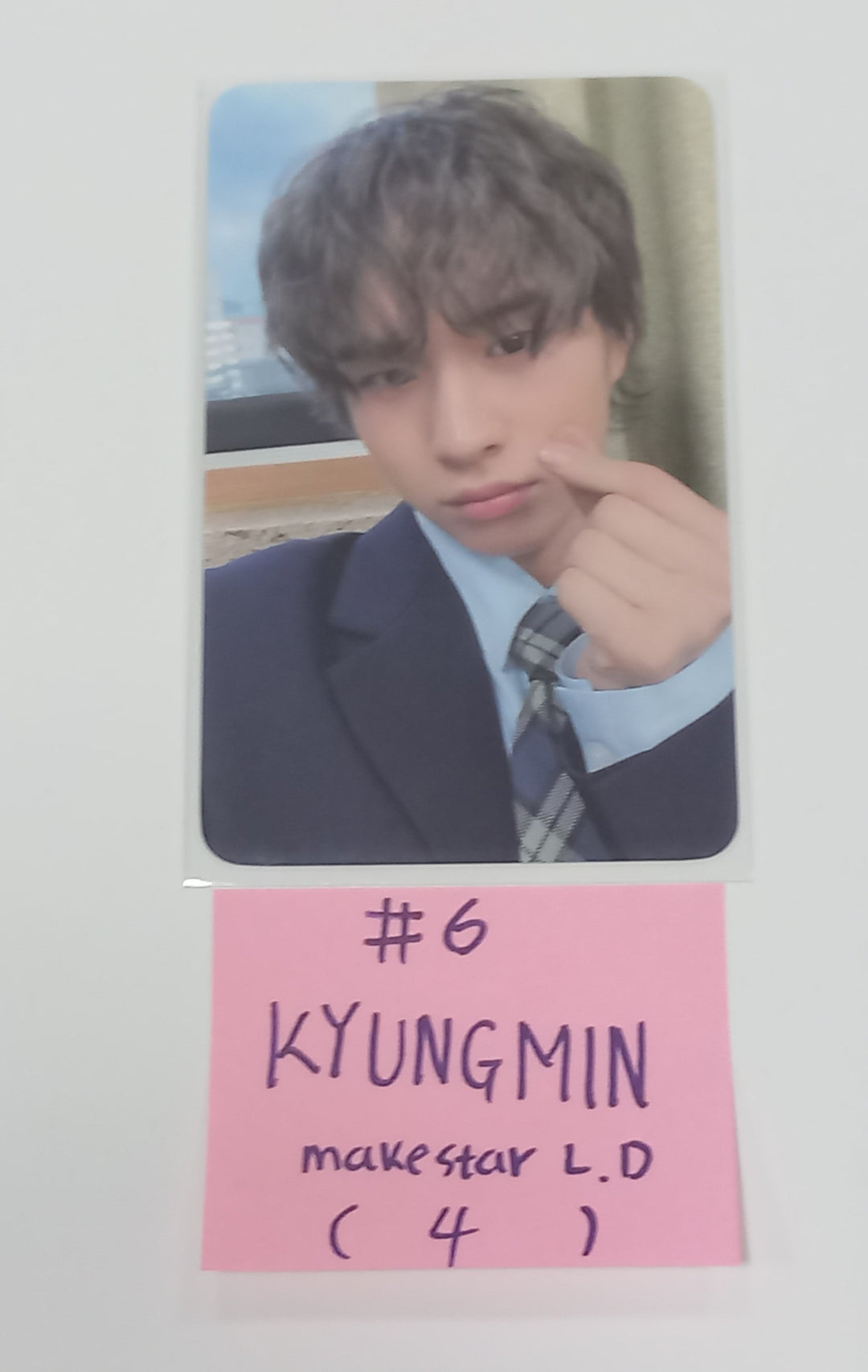 TWS "Sparkling Blue" 1st Mini - Makestar Lucky Draw Event Photocard [24.2.7] - HALLYUSUPERSTORE