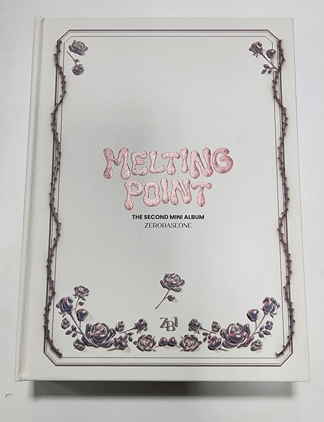 Sunghanbin (Of ZEROBASEONE (ZB1) "MELTING POINT" - Hand Autographed(Signed) Album [24.2.7] - HALLYUSUPERSTORE