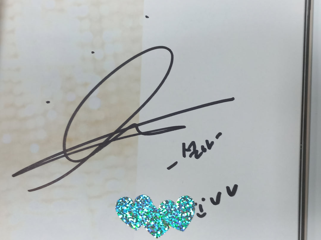 Seola (Of WJSN) "Inside Out" 1st Mini - Hand Autographed(Signed) Album [24.2.8] - HALLYUSUPERSTORE