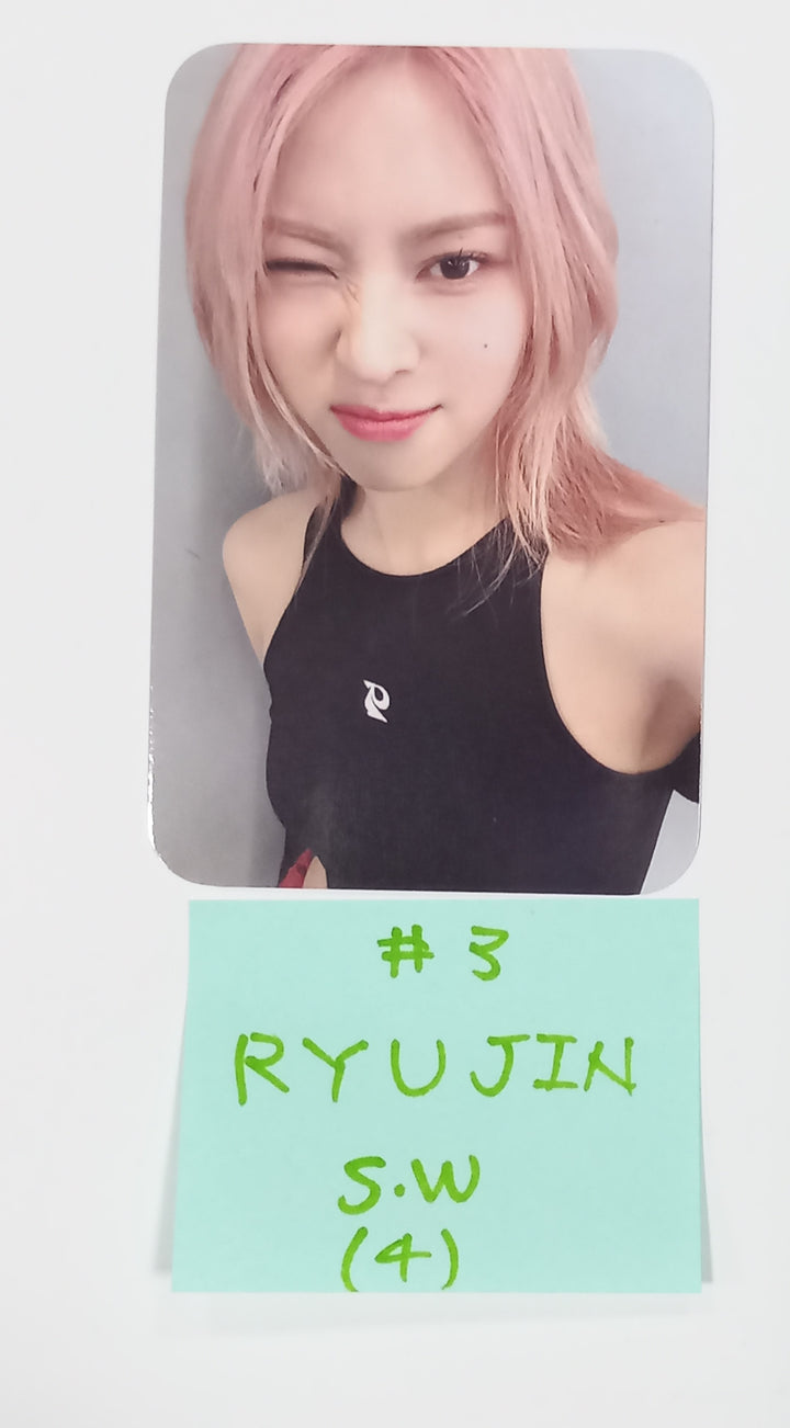 ITZY "BORN TO BE" - Soundwave Fansign Event Photocard Round 2 [24.2.8] - HALLYUSUPERSTORE