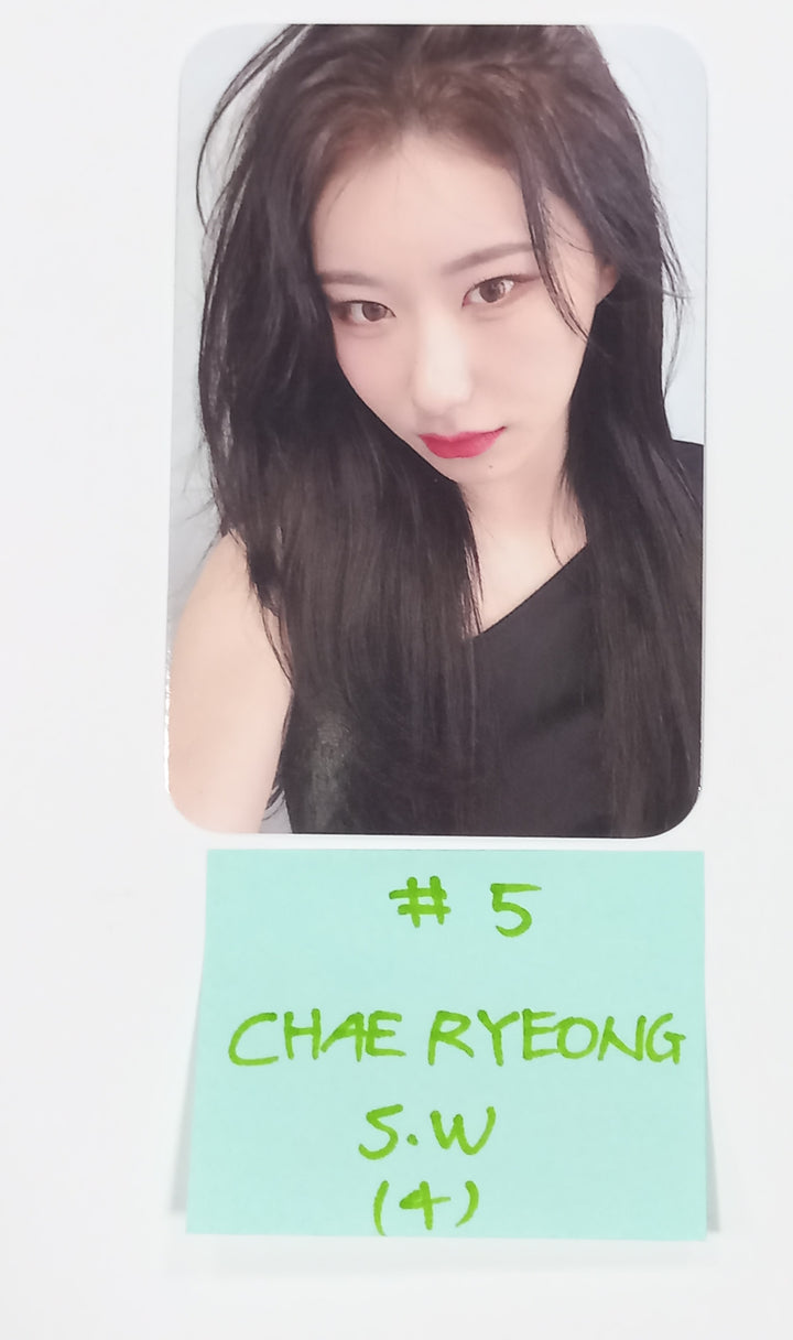 ITZY "BORN TO BE" - Soundwave Fansign Event Photocard Round 2 [24.2.8] - HALLYUSUPERSTORE