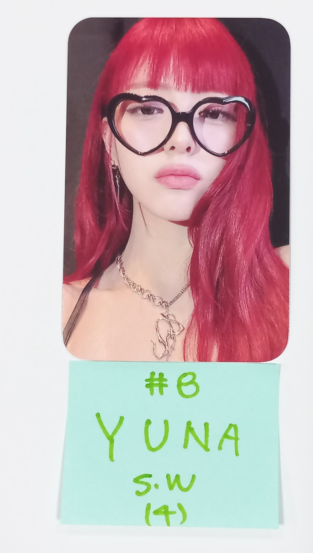ITZY "BORN TO BE" - Soundwave Fansign Event Photocard Round 2 [24.2.8] - HALLYUSUPERSTORE