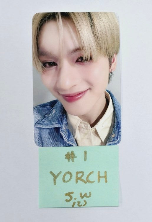 POW "Favorite" 1st EP - Soundwave Fansign Event Photocard [24.2.8] - HALLYUSUPERSTORE