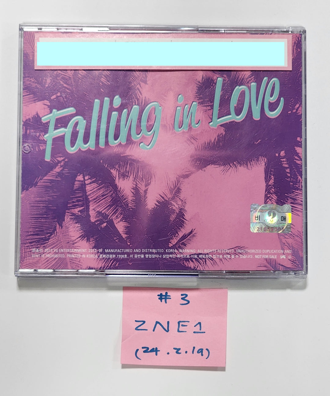 2NE1, CL - Hand Autographed(Signed) Promo Album [24.2.19] - HALLYUSUPERSTORE