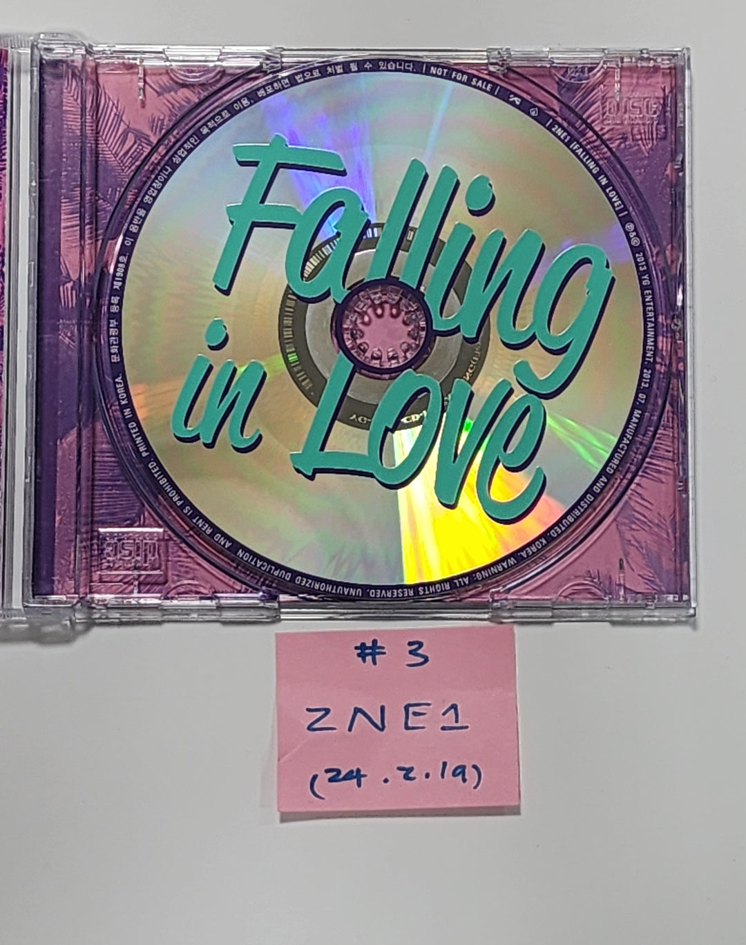 2NE1, CL - Hand Autographed(Signed) Promo Album [24.2.19] - HALLYUSUPERSTORE