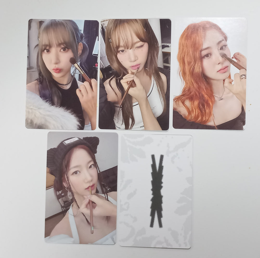 Le Sserafim 3rd Mini "EASY" - Official Photocard [Compact Ver.] [24.02.21] - HALLYUSUPERSTORE