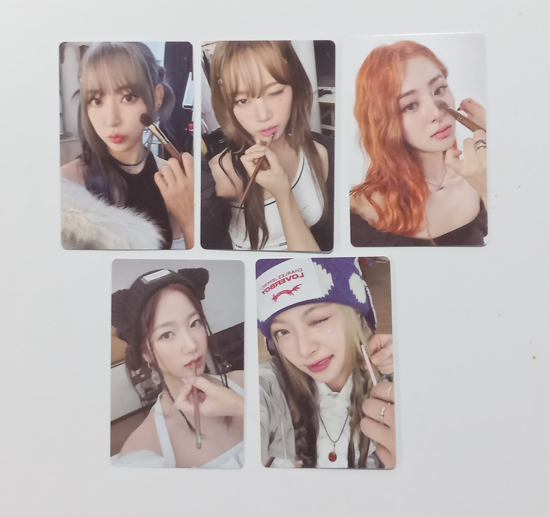 Le Sserafim 3rd Mini "EASY" - Official Photocard [Compact Ver.] [24.02.21] - HALLYUSUPERSTORE