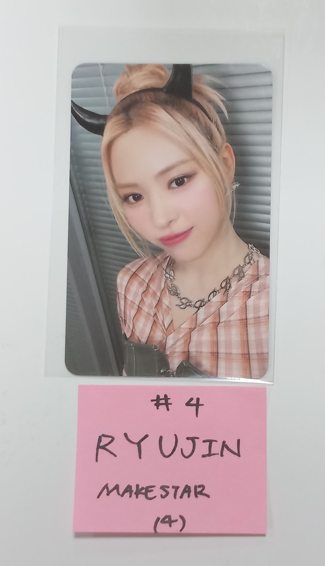 ITZY "BORN TO BE" - Makestar Fansign Event Photocard Round 2 [24.2.21] - HALLYUSUPERSTORE