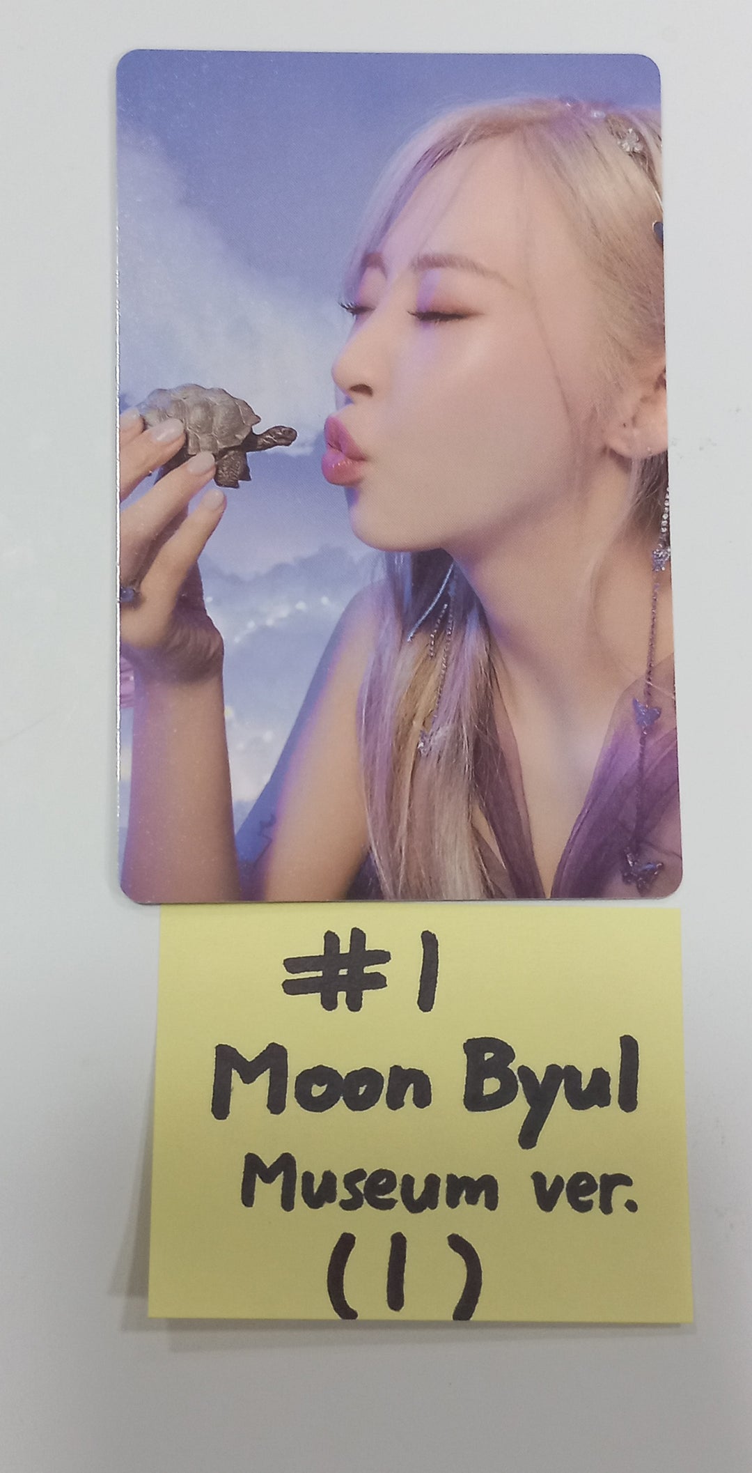 MOONBYUL "Starlit of Muse" - Official Photocard [Museum Ver.] [24.2.22] - HALLYUSUPERSTORE