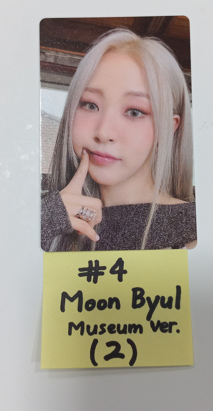 MOONBYUL "Starlit of Muse" - Official Photocard [Museum Ver.] [24.2.22] - HALLYUSUPERSTORE
