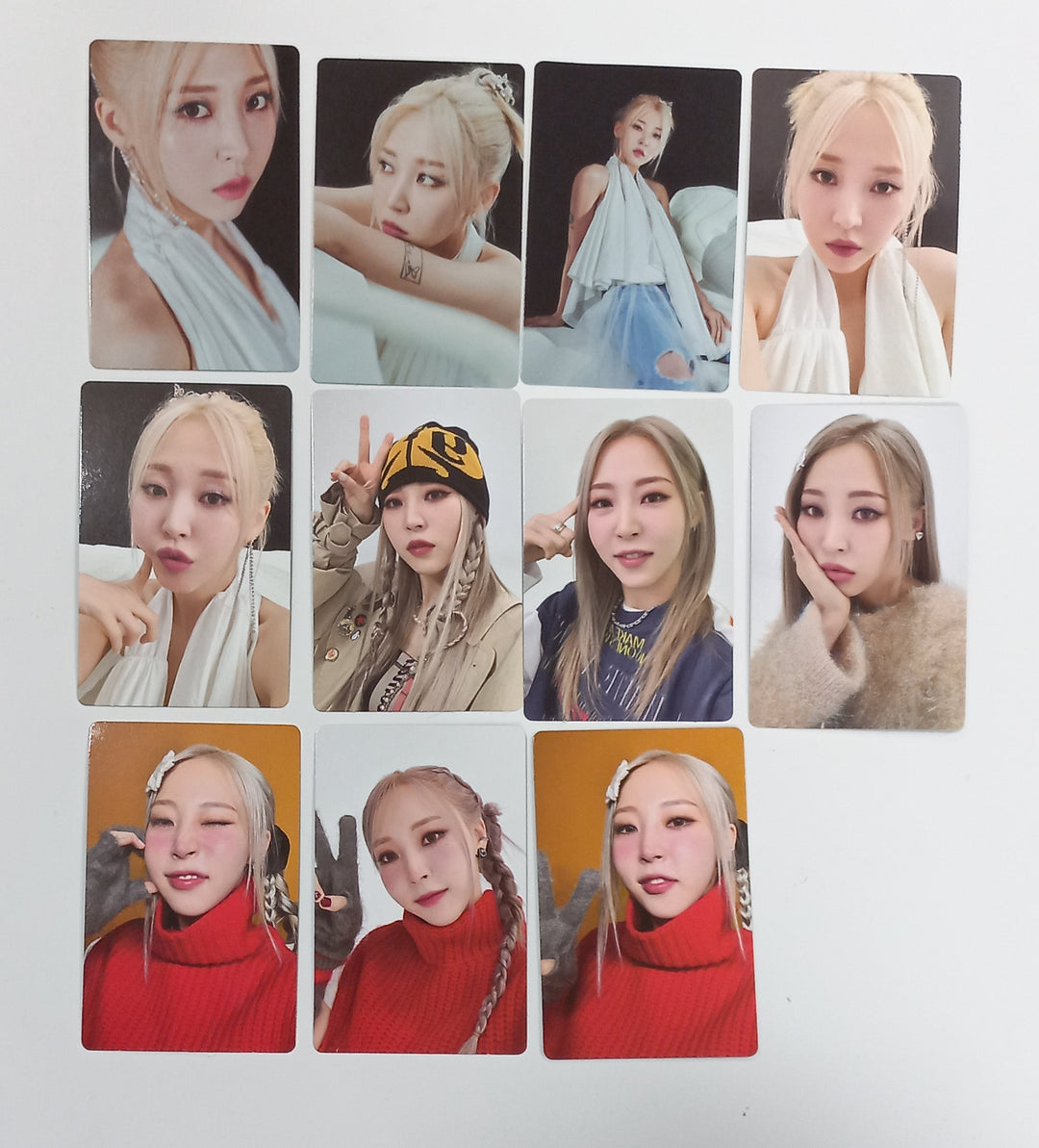 MOONBYUL "Starlit of Muse" - Official Photocard [Pocaalbum Ver.] [24.2.22] - HALLYUSUPERSTORE