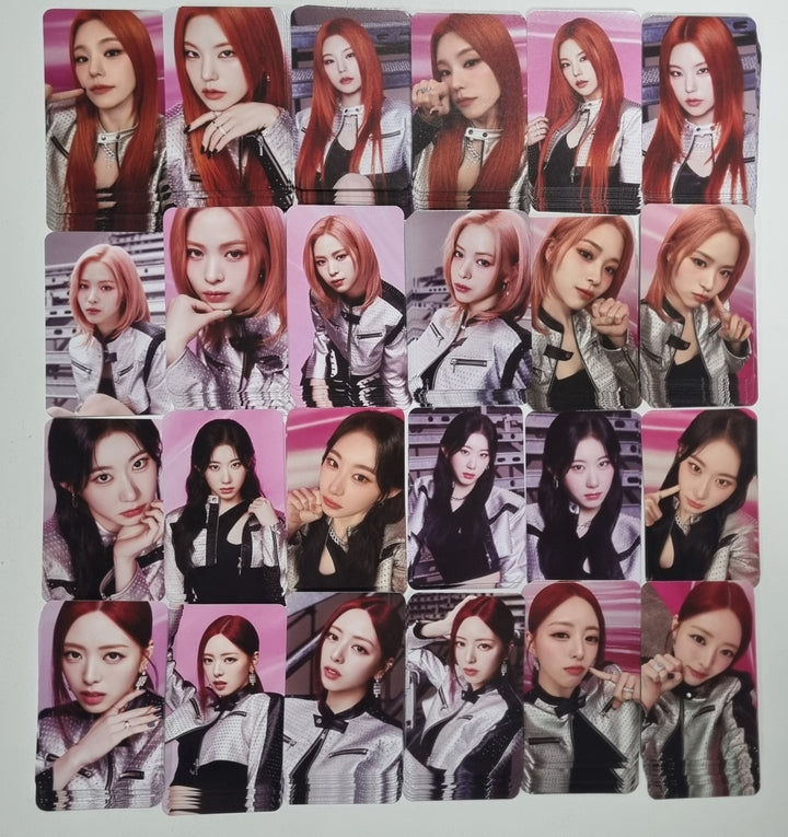 Itzy "BORN To BE" 2ND WORLD TOUR - Official Trading Photocard [24.2.24] - HALLYUSUPERSTORE