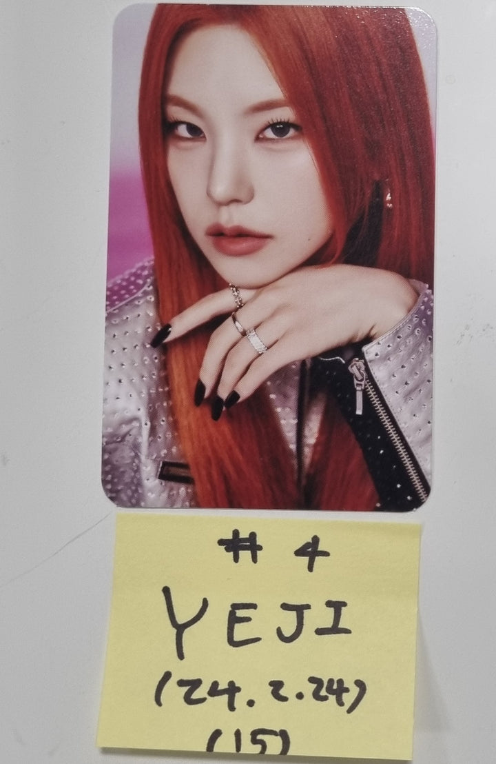 Itzy "BORN To BE" 2ND WORLD TOUR - Official Trading Photocard [24.2.24] - HALLYUSUPERSTORE