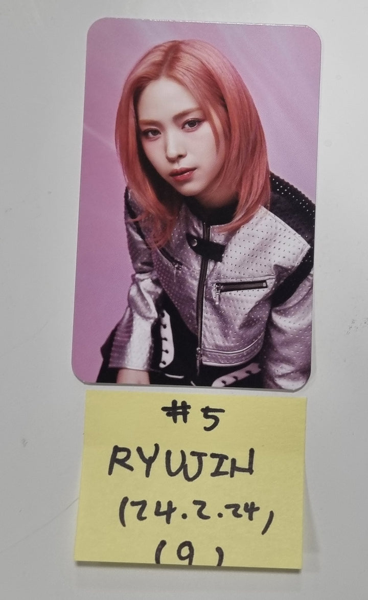 Itzy "BORN To BE" 2ND WORLD TOUR - Official Trading Photocard [24.2.24] - HALLYUSUPERSTORE