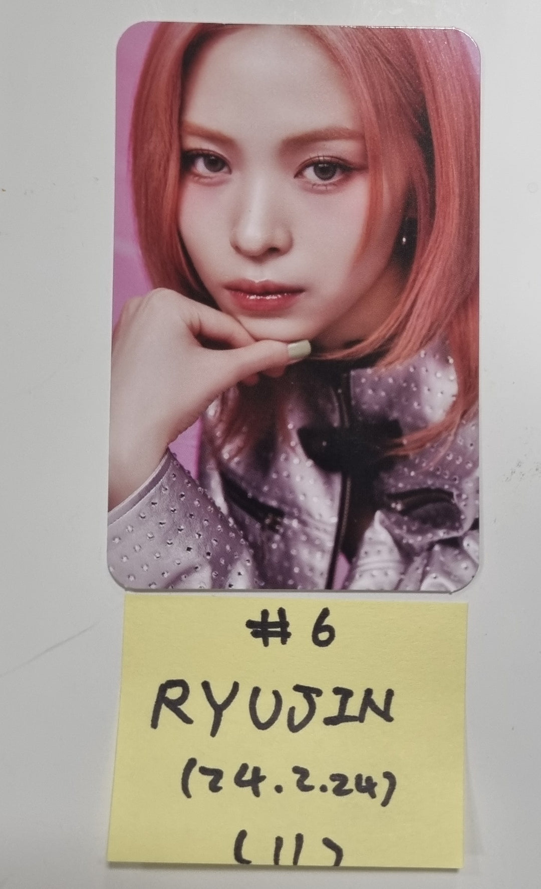 Itzy "BORN To BE" 2ND WORLD TOUR - Official Trading Photocard [24.2.24] - HALLYUSUPERSTORE