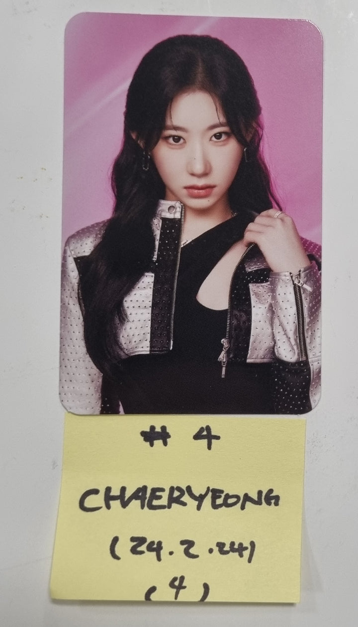 Itzy "BORN To BE" 2ND WORLD TOUR - Official Trading Photocard [24.2.24] - HALLYUSUPERSTORE